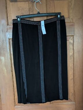 Ann Taylor Skirt 10 NWT